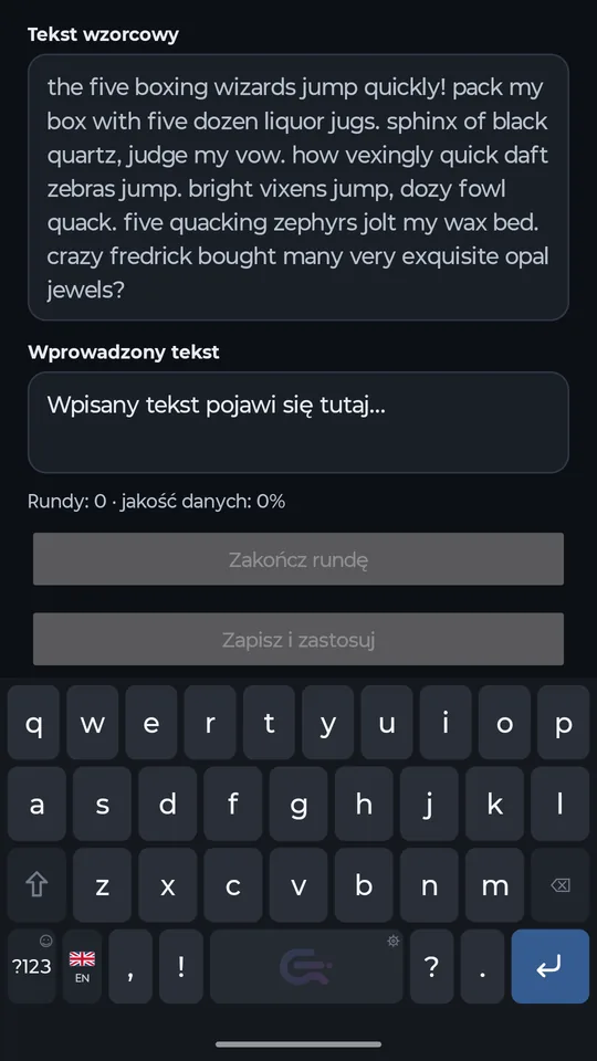 Prawdziwy ekran aplikacji Commander Flow na Androida z otwartą klawiaturą